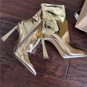 Steve Madden Shiny Gold Heeled Boots